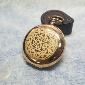 гравировка на карманных часах